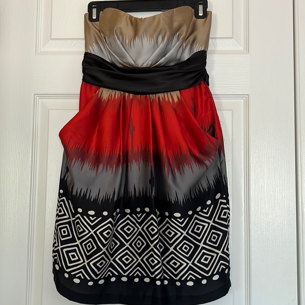 Y2K vintage bare shoulder cool summer dress in printed red and black size small